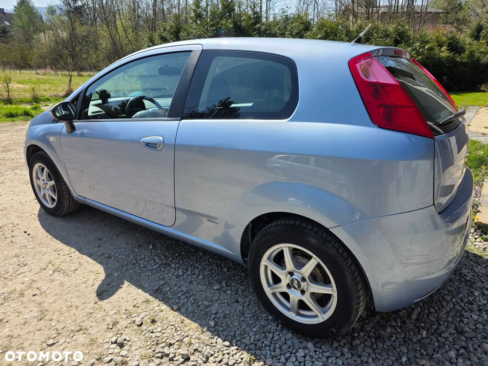 Fiat Punto - 4