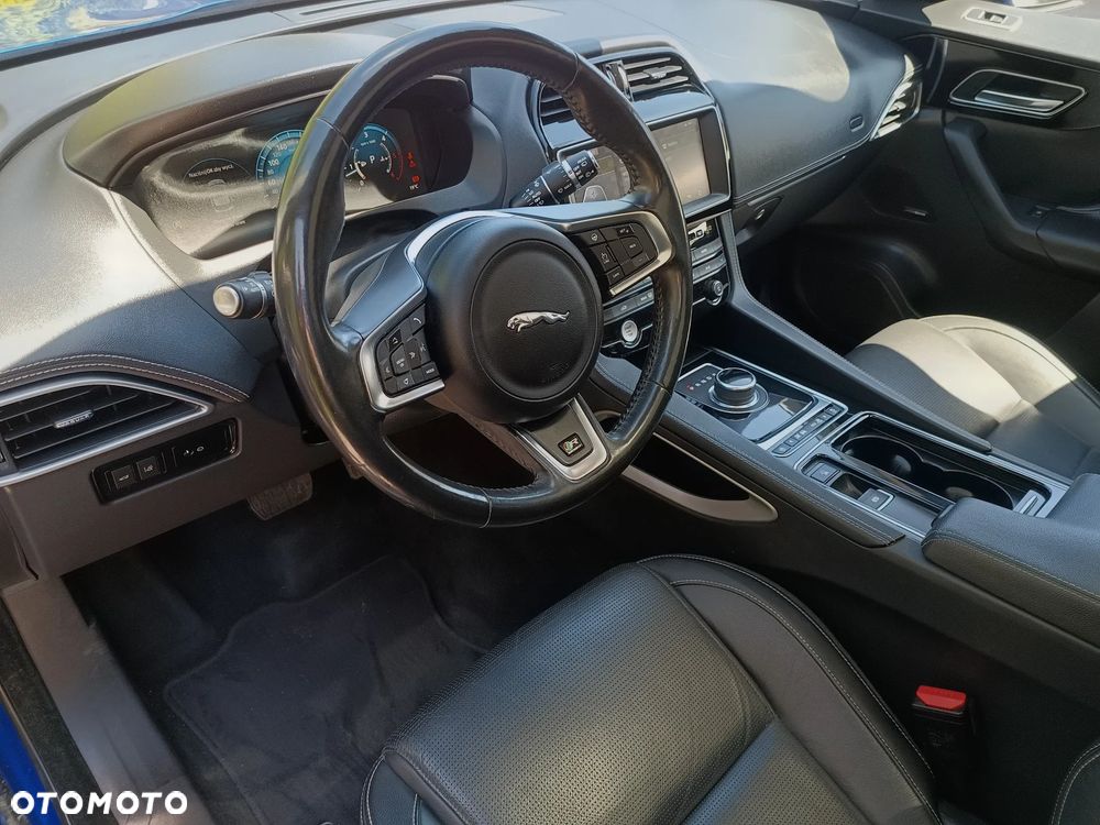 Jaguar F-Pace 2.0 i4D AWD R-Sport - 16