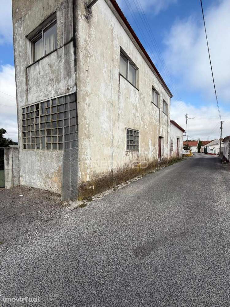 Armazém para Venda em São Jorge – Porto de Mós - Grande imagem: 5/21