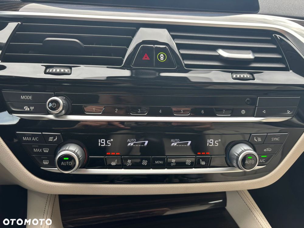 BMW Seria 5 520d Luxury Line - 18