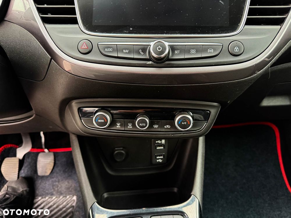 Opel Crossland X - 38