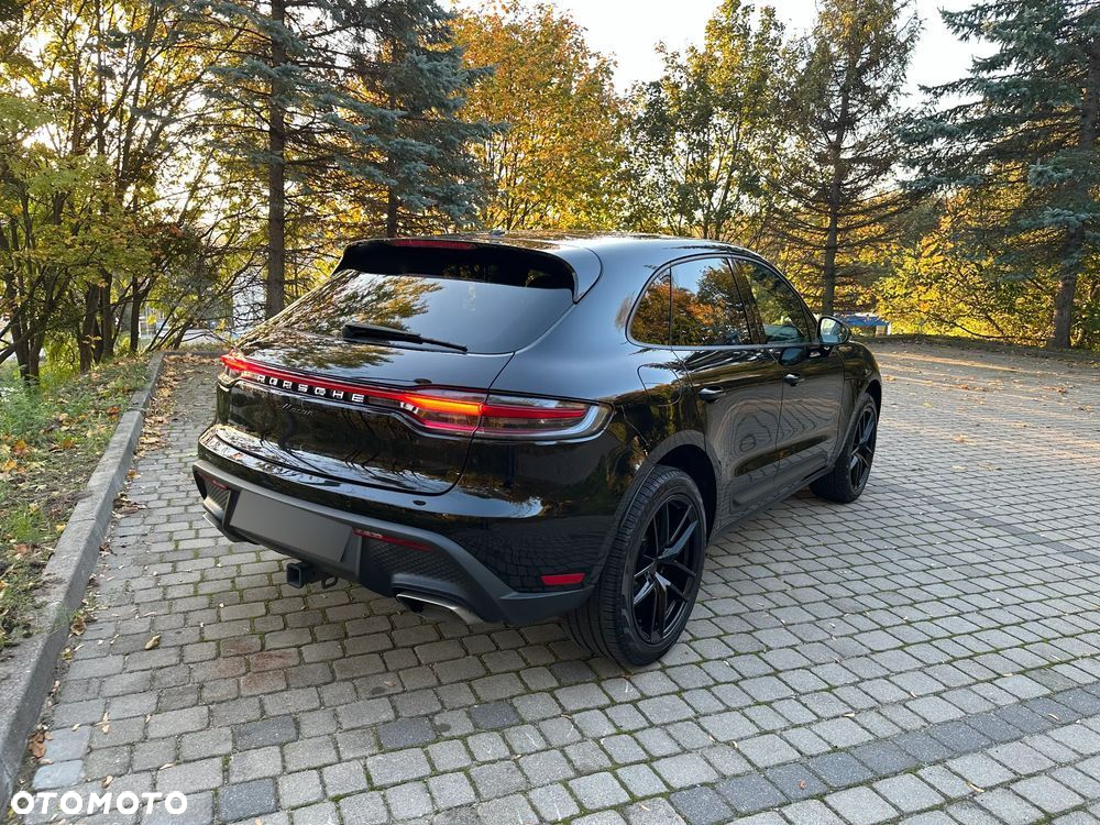 Porsche Macan Standard - 12