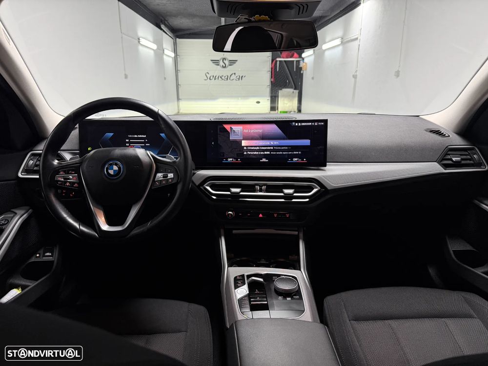 BMW 320 e Aut. Advantage - 25