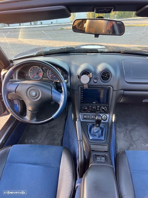 Mazda MX-5 1.8 16V Serie Especial - 17