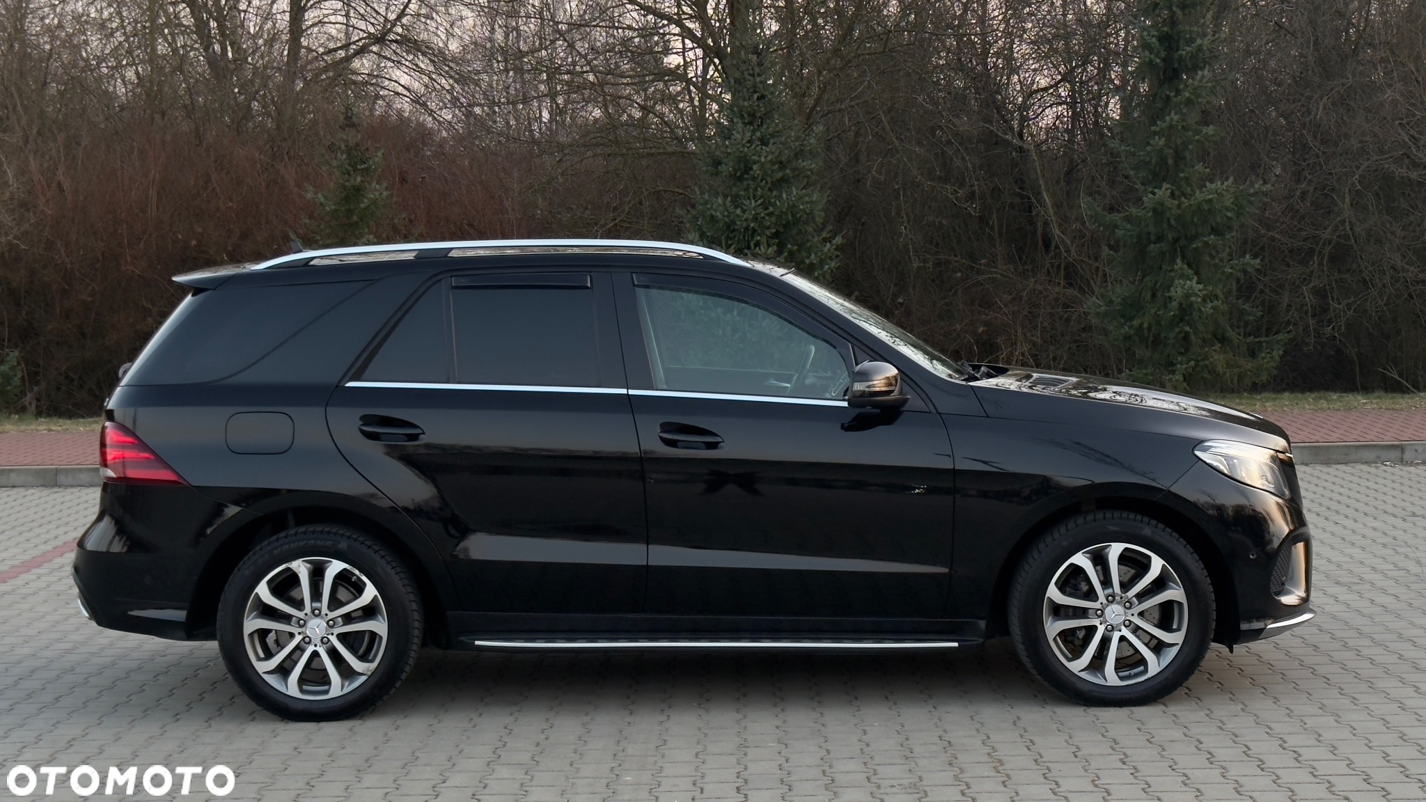 Mercedes-Benz GLE 350 d 4-Matic - 28