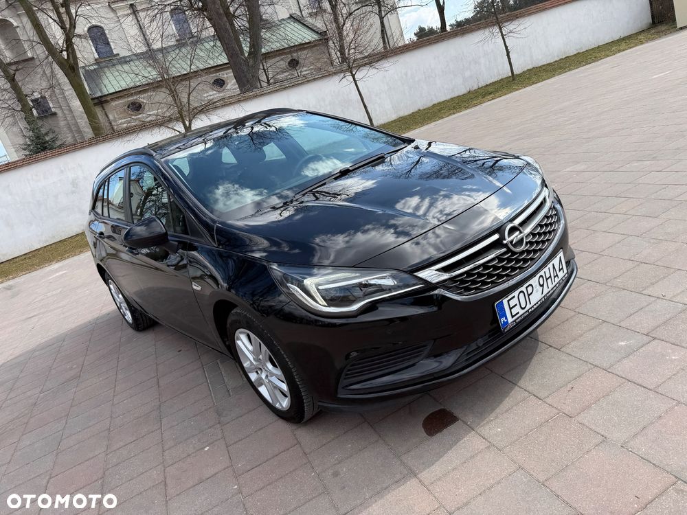 Opel Astra 1.6 D Automatik Start/Stop Innovation - 24