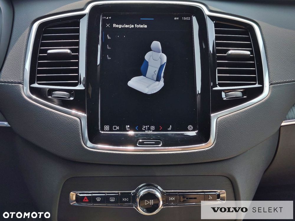 Volvo XC 90 - 32