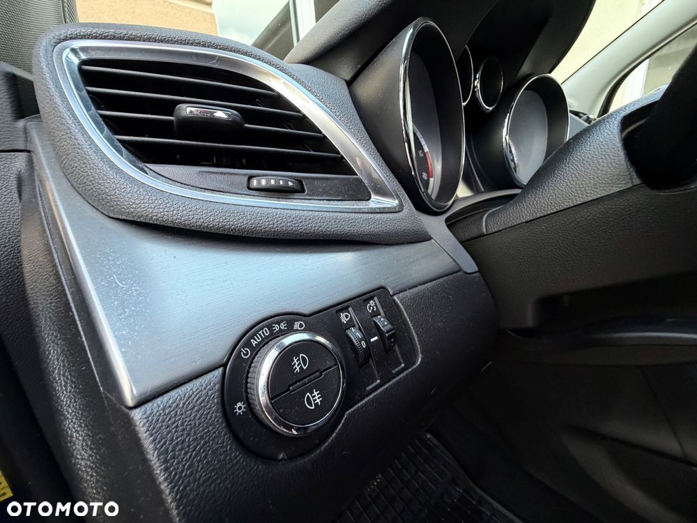 Opel Mokka 1.7 CDTI Cosmo S&S - 32