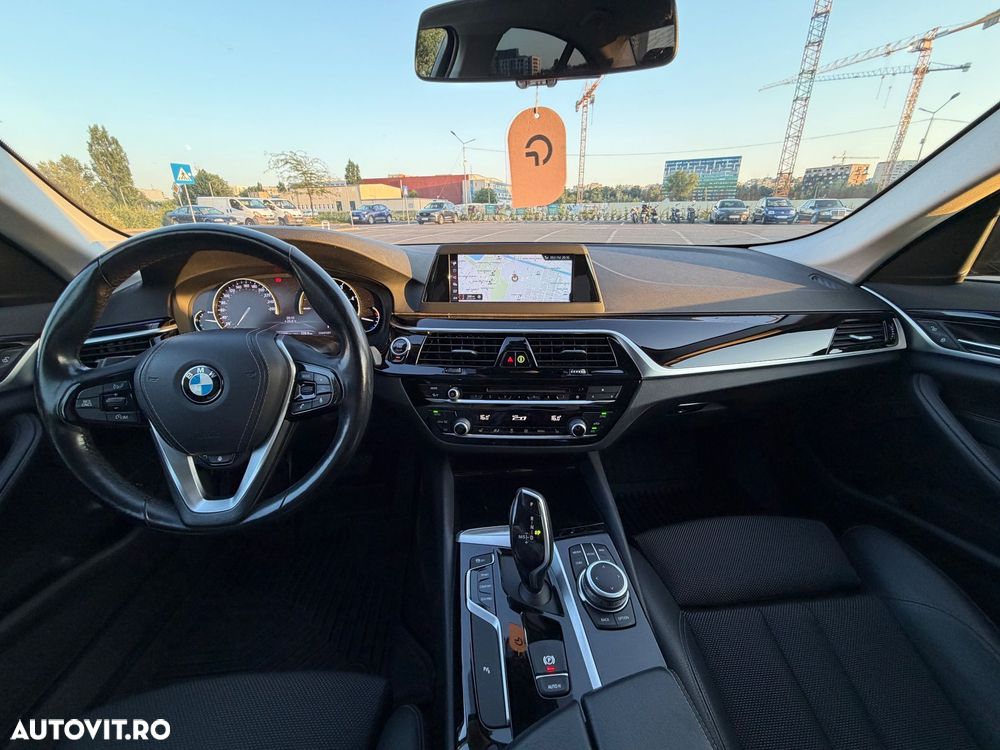 BMW Seria 5 520d AT - 16