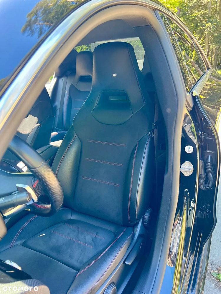 Mercedes-Benz CLA 200 d 8G-DCT AMG Line - 32