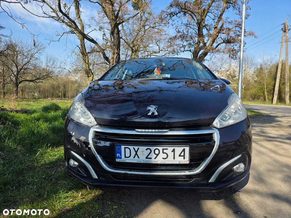 Peugeot 208 - 11