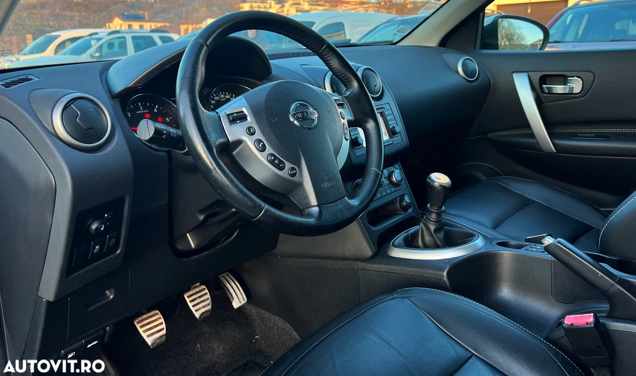 Nissan Qashqai 1.6 DCI TEKNA - 12