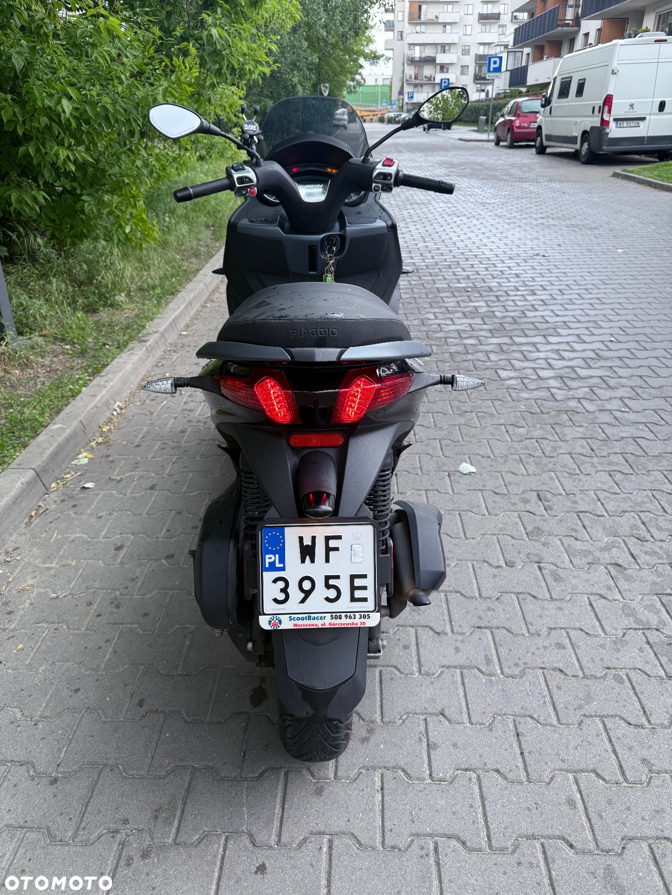Piaggio MP-3 - 7