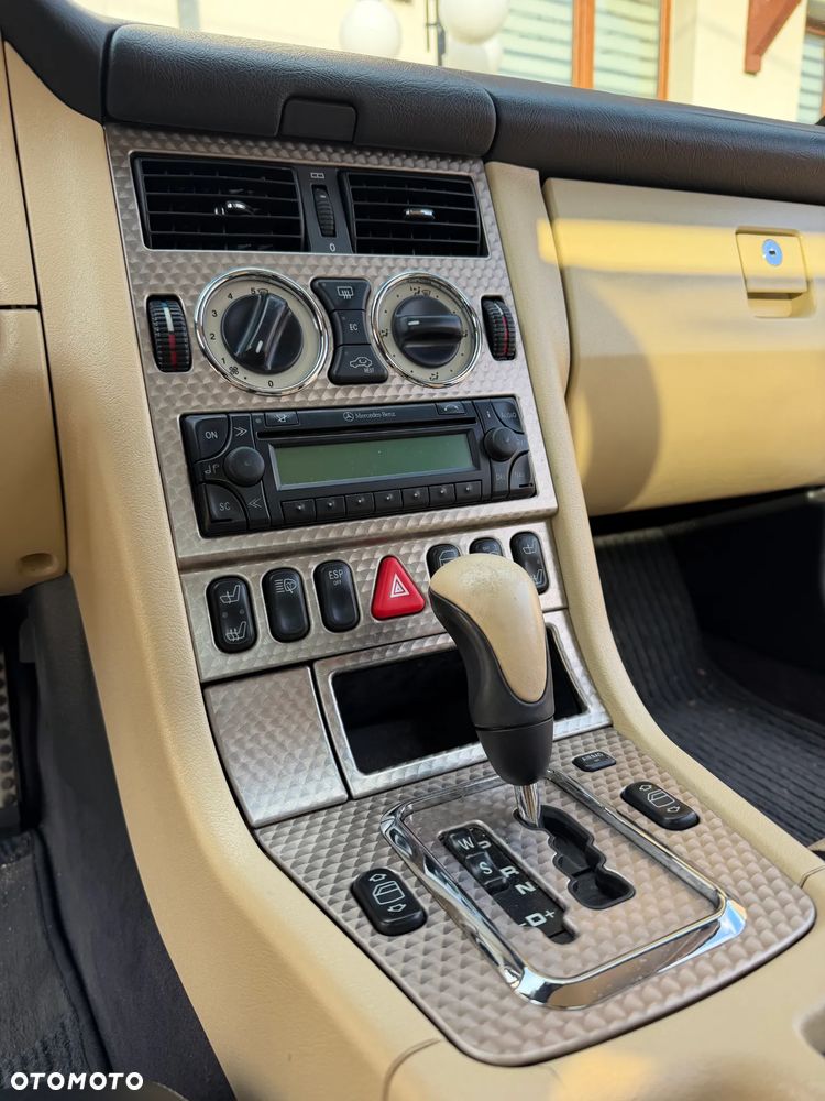 Mercedes-Benz SLK - 22