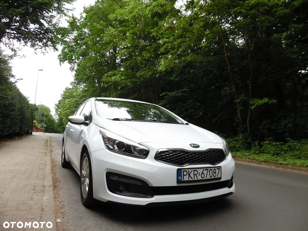 Kia Ceed - 5