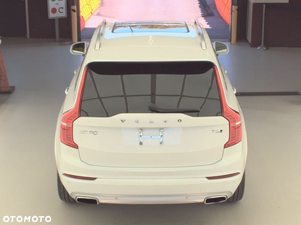 Volvo XC 90 T6 AWD Geartronic Momentum - 2