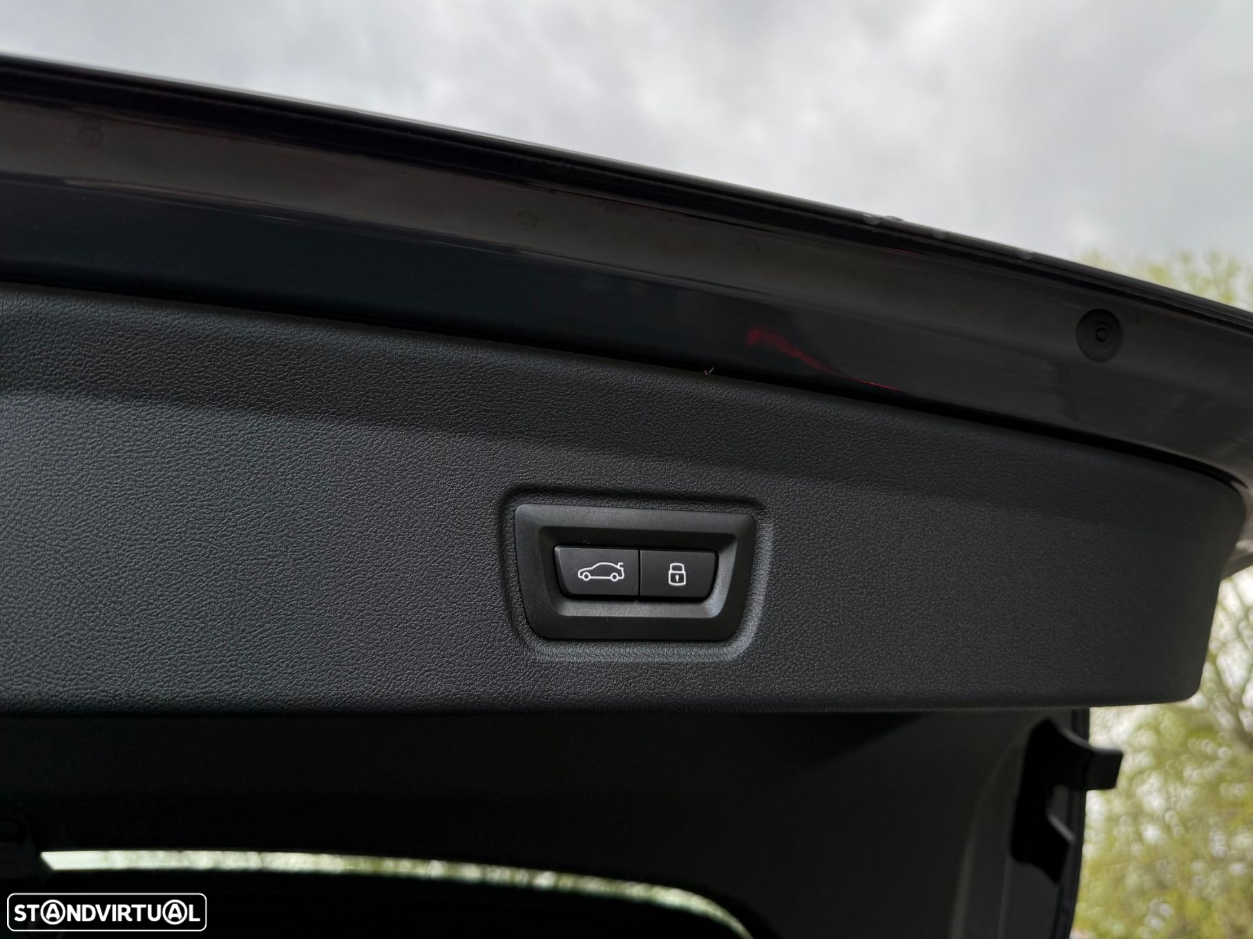 BMW i4 eDrive40 Desportiva M - 36