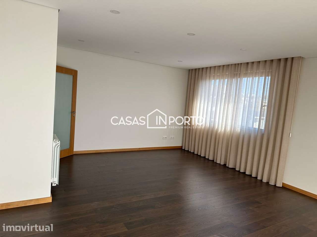 T2 Moderno junto à Casa da Música | Varanda, 2 Lugares de Garagem e - Grande imagem: 2/38
