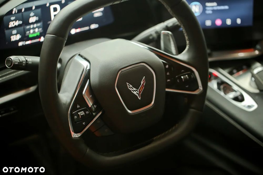 Chevrolet Corvette - 18