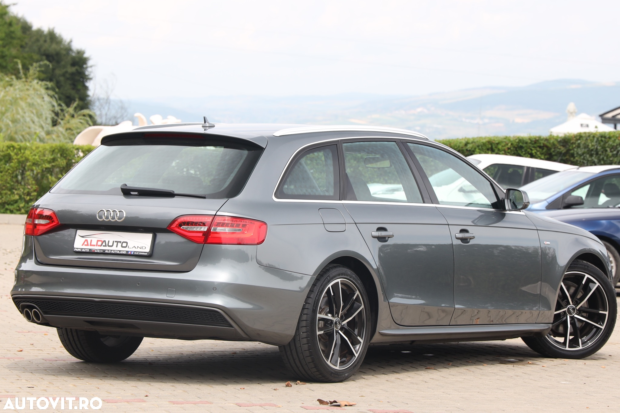 Audi A4 2.0 TDI DPF S line Sportpaket - 2