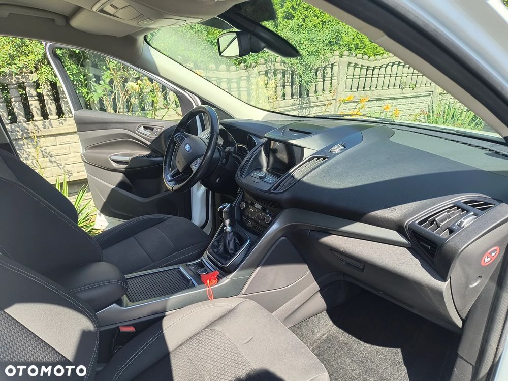 Ford Kuga 1.5 TDCi 2x4 Cool & Connect - 8