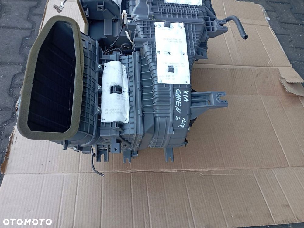 KIA CARENS IV 4 NAGRZEWNICA EUROPA - 3