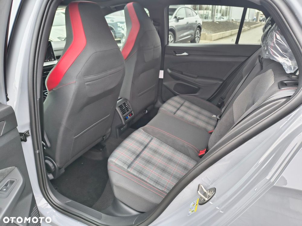 Volkswagen Golf 2.0 TSI GTI DSG - 9