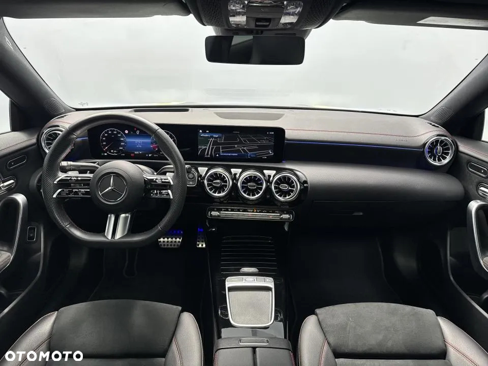 Mercedes-Benz CLA 220 4-Matic AMG Line 7G-DCT - 22