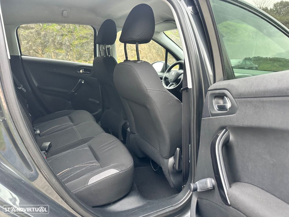 Peugeot 208 1.4 HDi Active - 27