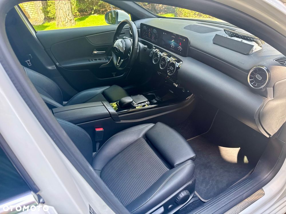 Mercedes-Benz Klasa A 180 Edycja specjalna 7G-DCT - 9