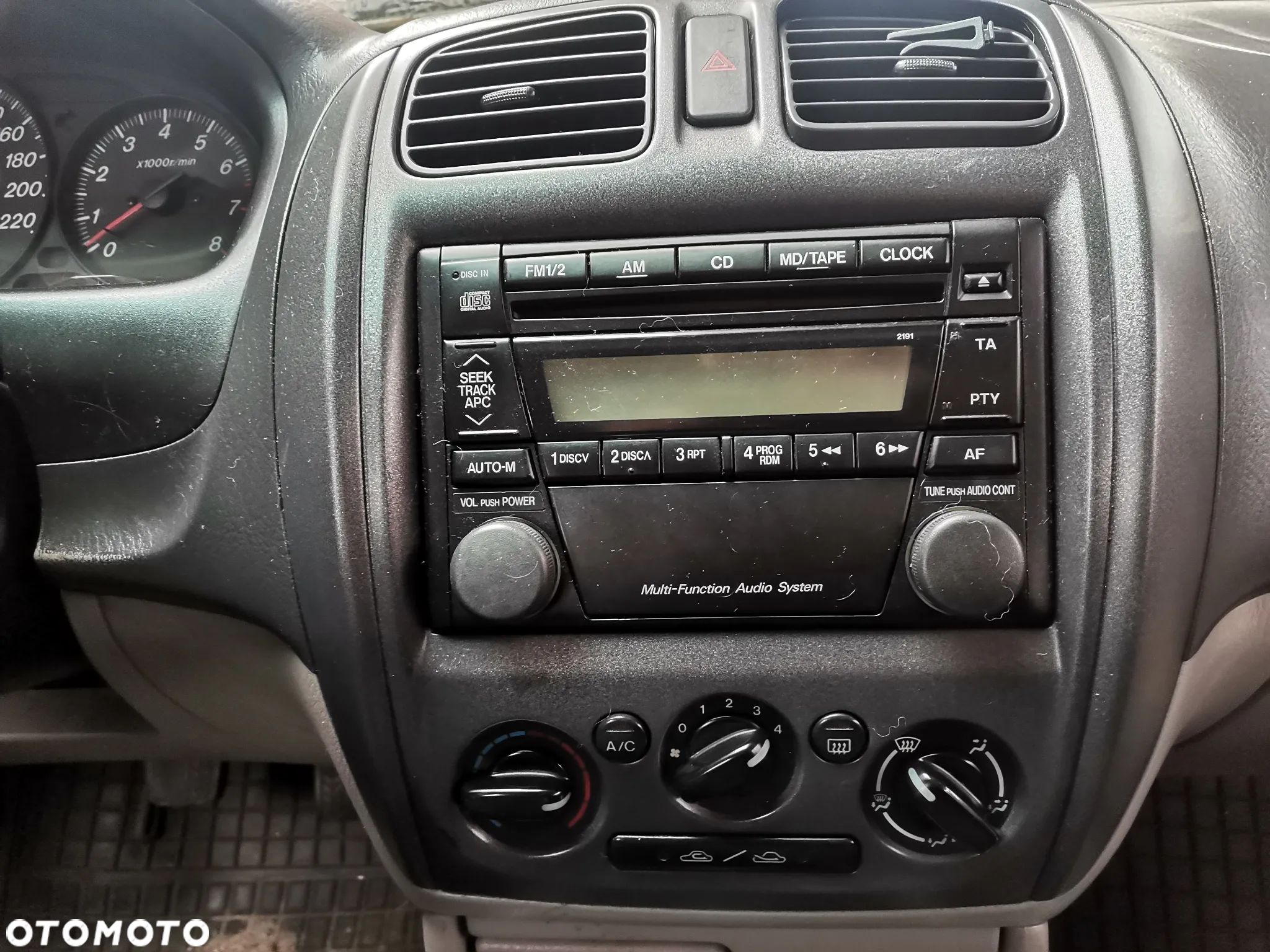 Radio MAZDA 323F BJ - 1