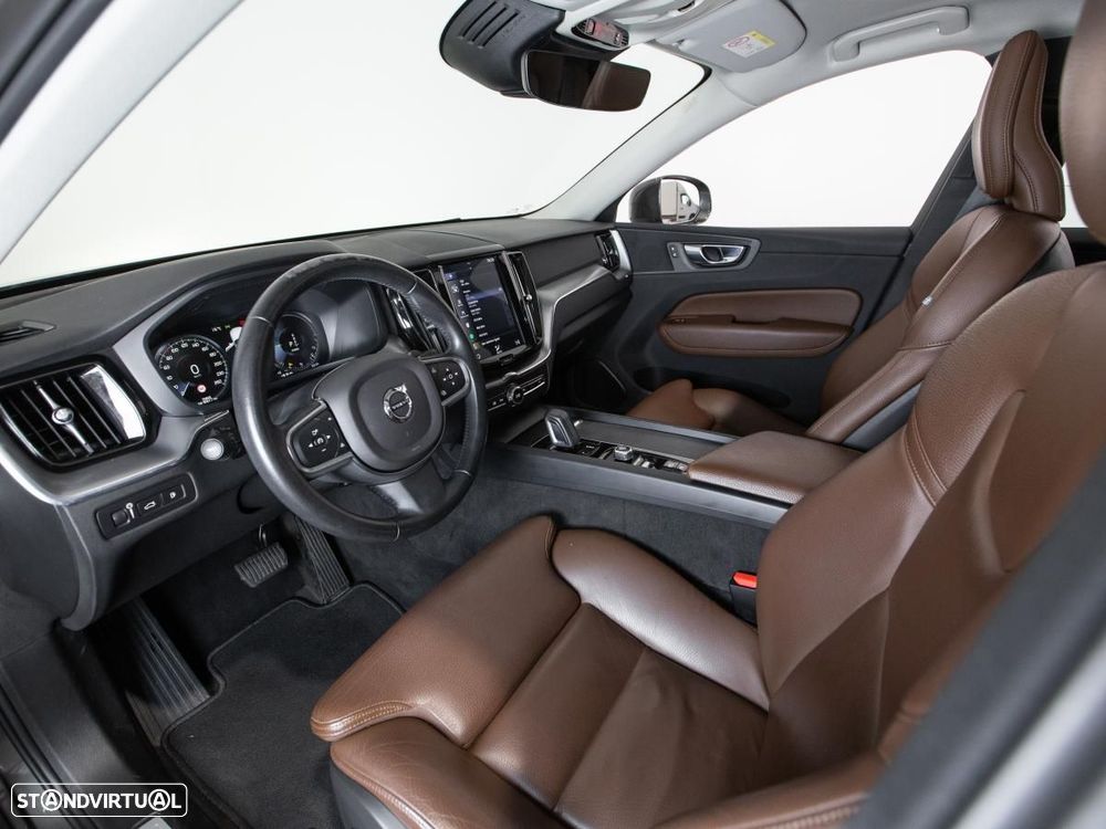 Volvo XC 60 2.0 T8 PHEV Momentum Plus AWD - 7