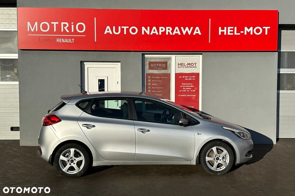 Kia Ceed - 10