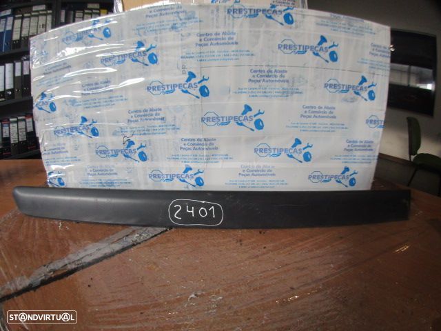 Grelha Friso 7574105070 TOYOTA AVENSIS 2002 2.0 D4D 110CV 5P CINZA TD PORTA - 1