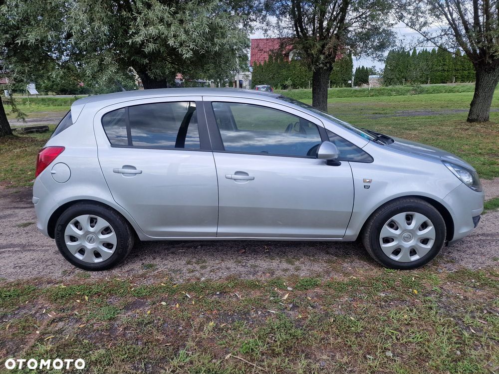 Opel Corsa 1.2 16V Enjoy - 2