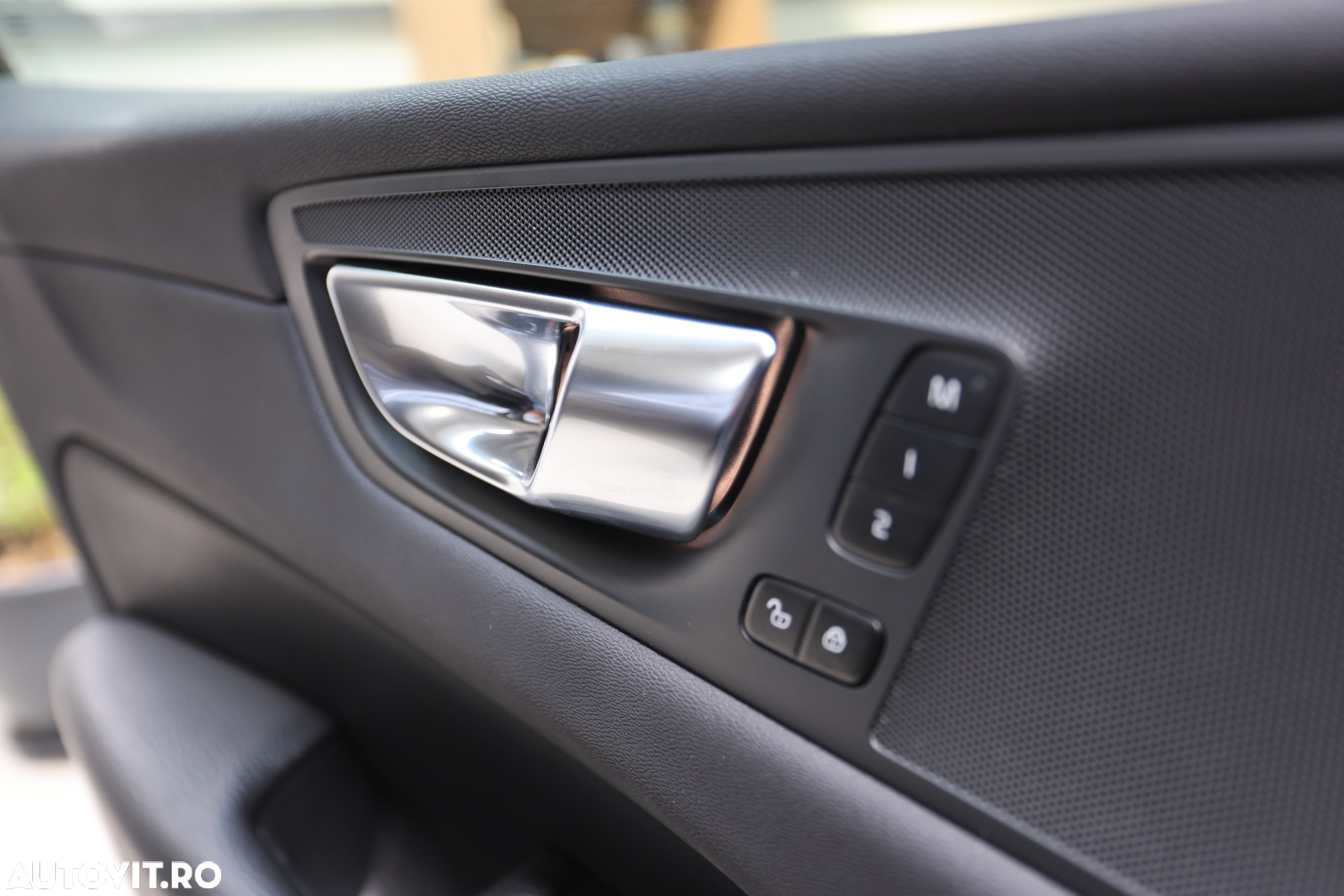 Volvo XC 60 Recharge T6 Twin Engine eAWD Inscription Expression - 29