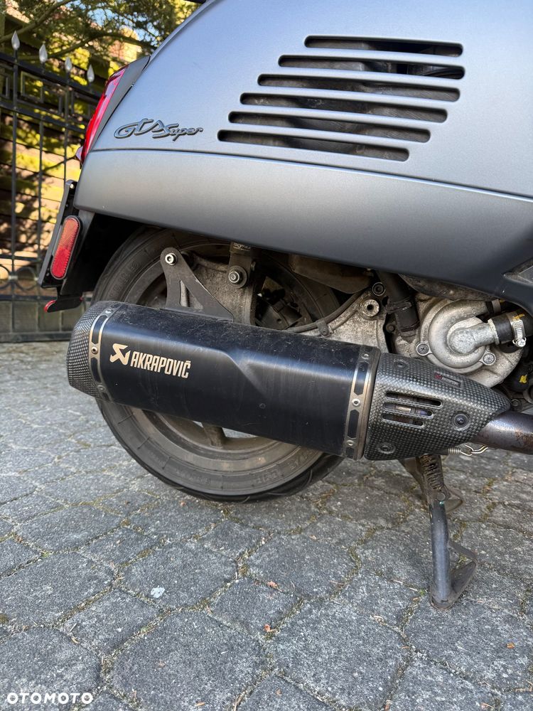 Vespa GTS - 7