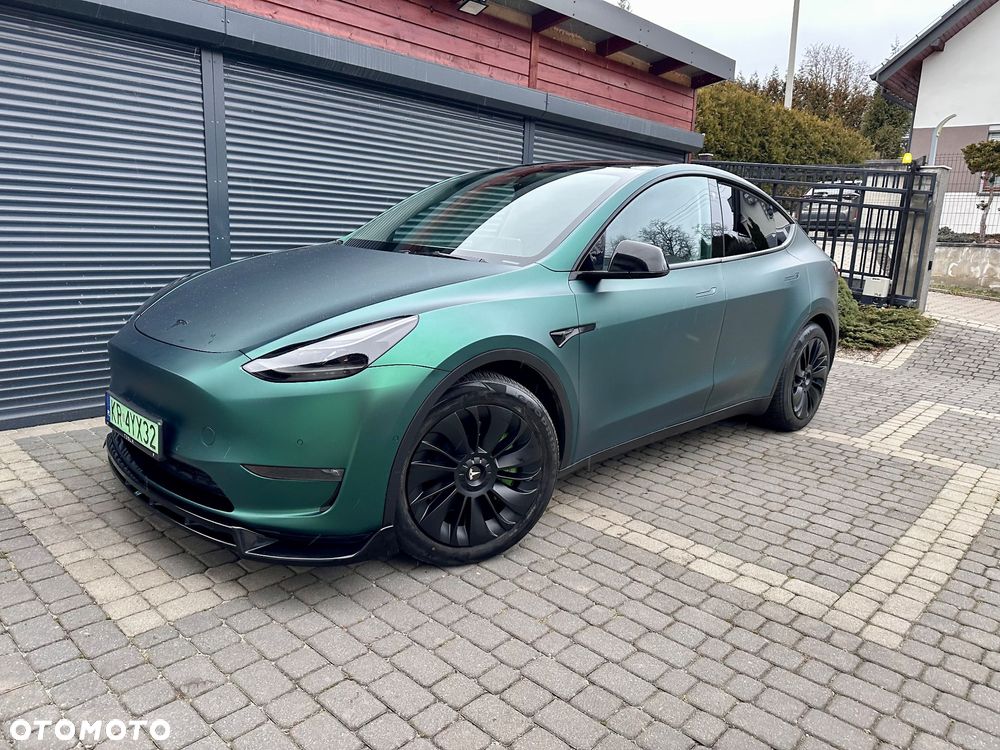 Tesla Y Performance Dual Motor AWD - 4