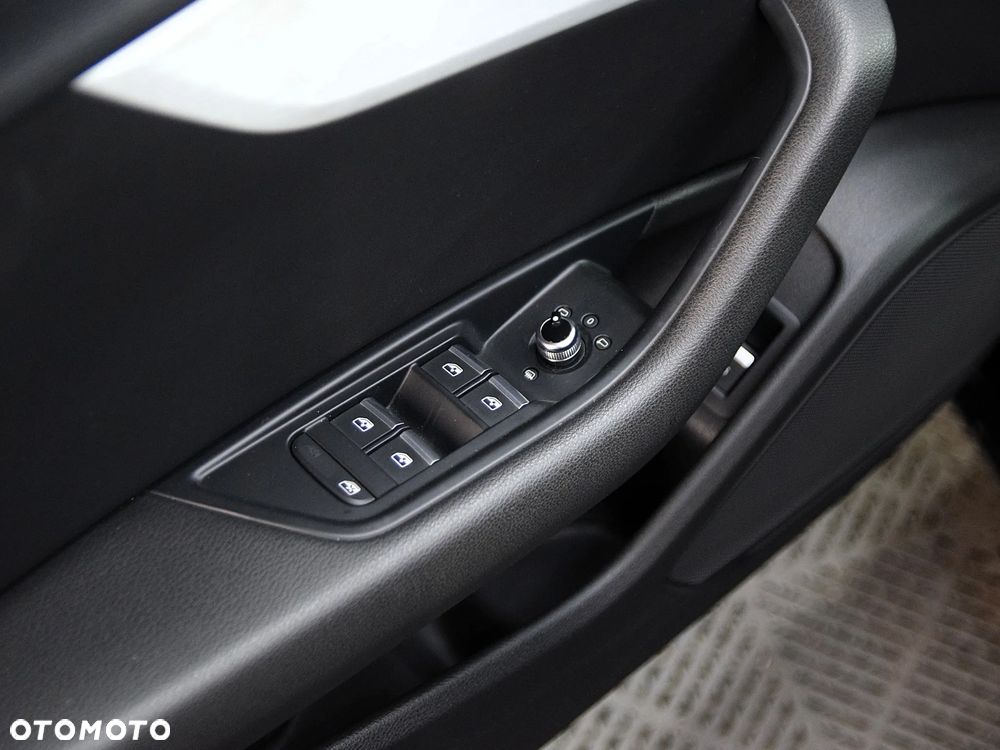 Audi A4 Limousine 40 TFSI S tronic S line - 18