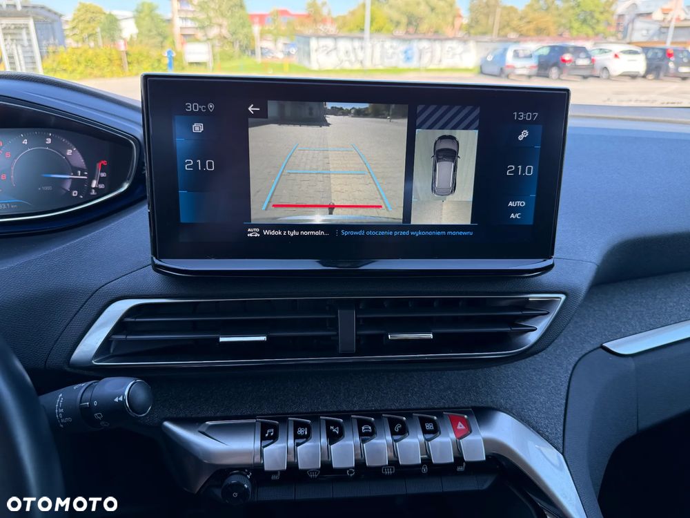 Peugeot 3008 1.5 BlueHDi Allure Pack S&S EAT8 - 17