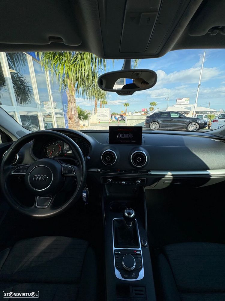Audi A3 Sportback 1.4 TFSI Ambiente - 9