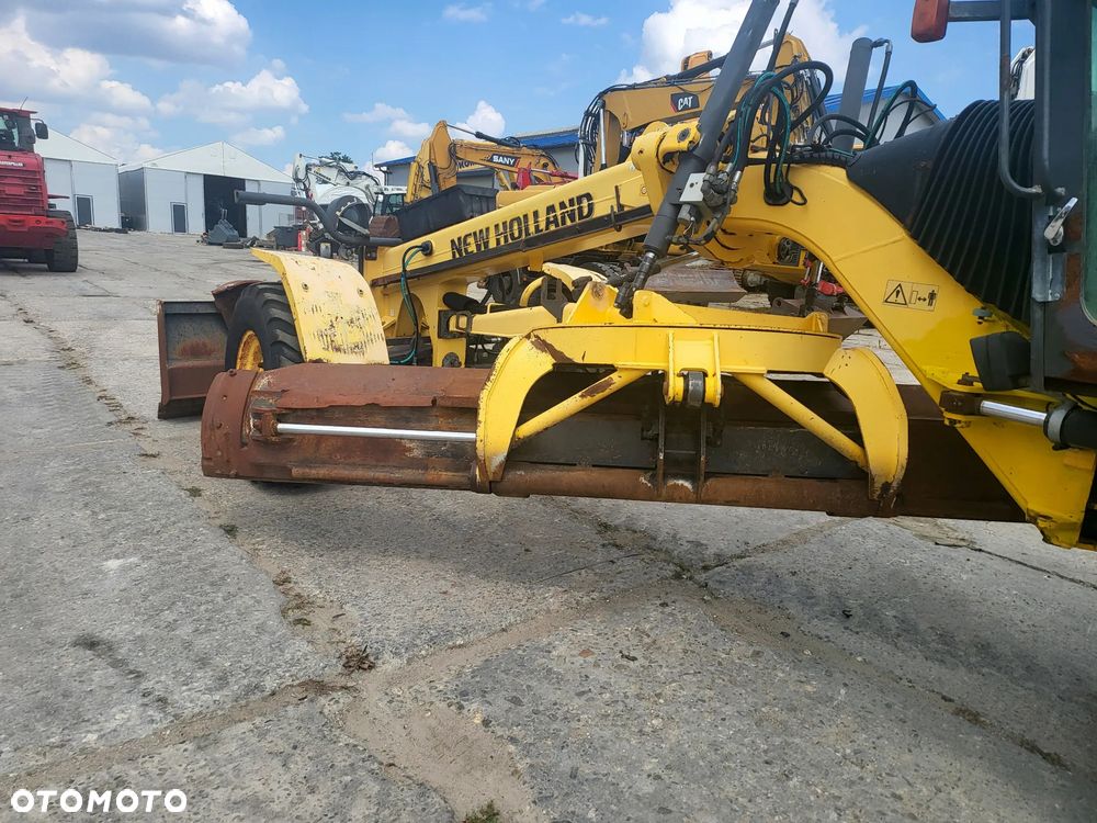New Holland F106.6 - 13