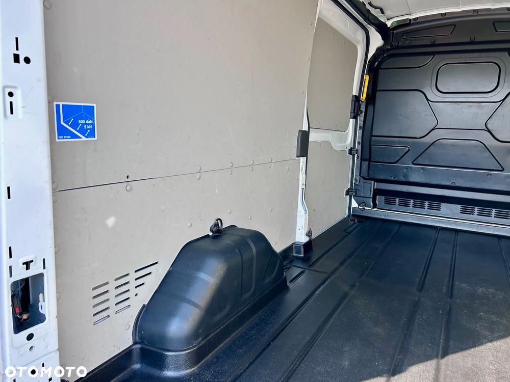 Ford Transit - 22