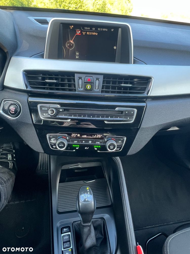 BMW X1 sDrive18i Sport Line - 14