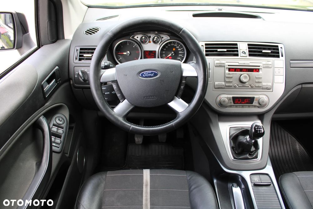 Ford Kuga - 14