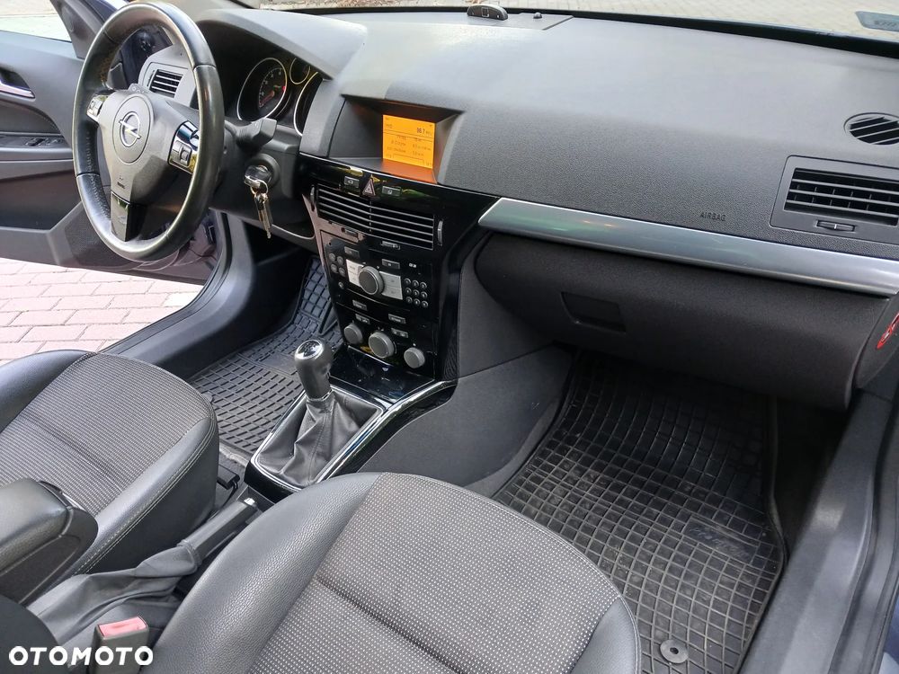 Opel Astra 1.6 Cosmo - 18