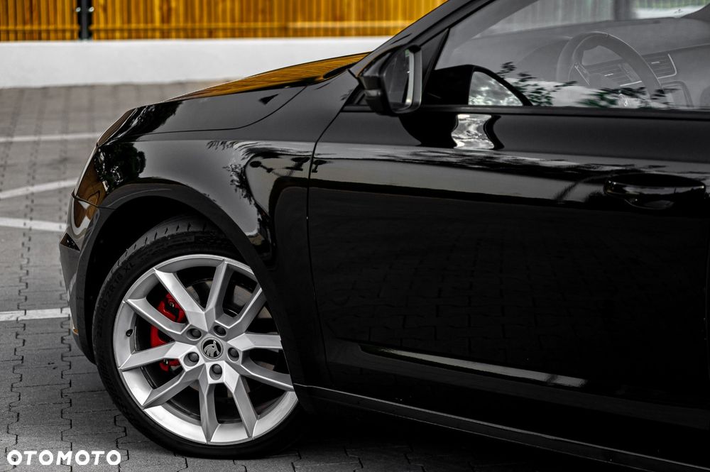 Skoda Octavia 2.0 TDI 4x4 DSG RS - 16