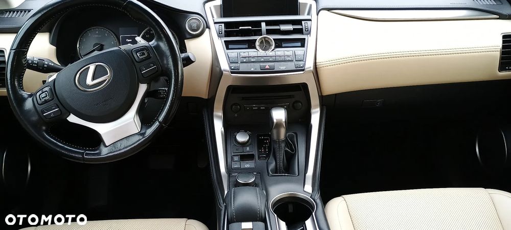 Lexus NX 200t Elegance AWD - 25