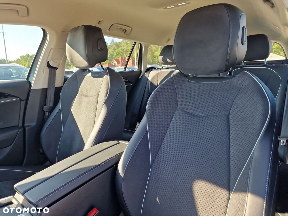 Volkswagen Passat - 15
