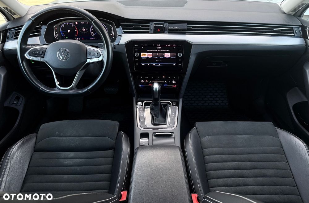 Volkswagen Passat 2.0 TDI SCR DSG Elegance - 15